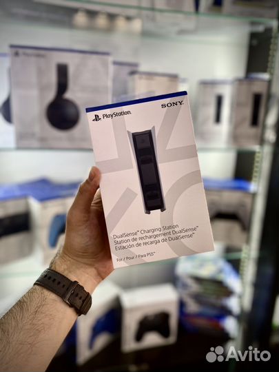 Зарядная станция ps5 для двух геймпадов