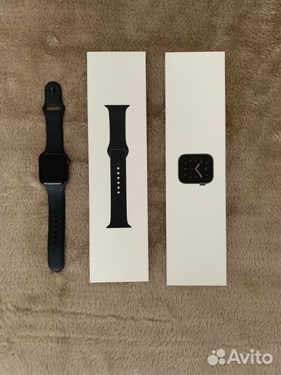 Часы apple watch se 44 mm
