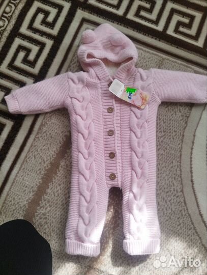 Вязаный комбинезон для девочки