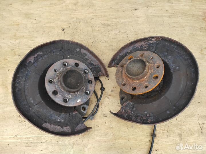 Ступица задняя на Opel Astra H Zafira B