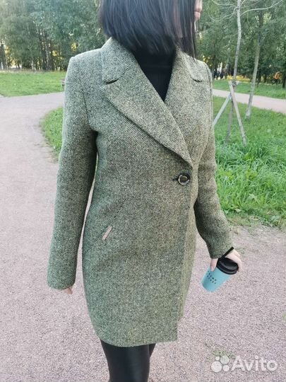 Пальто женское твидовое 42 /44