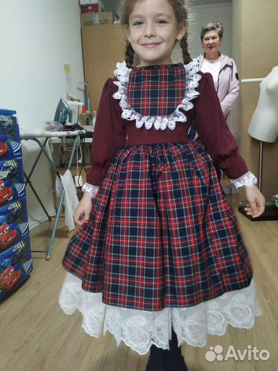 Швея по ремонту и пошиву одежды