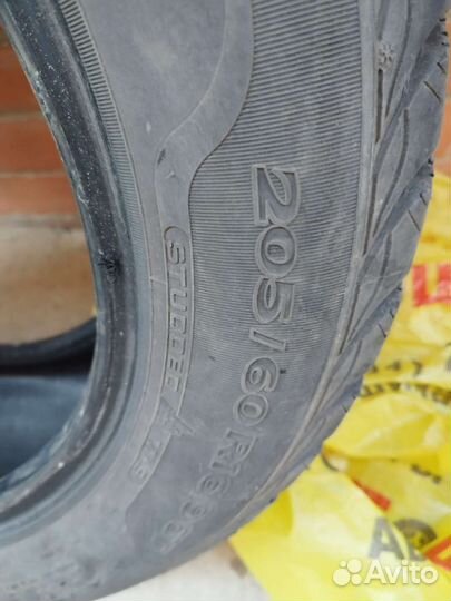 Sava Eskimo Stud 205/60 R16
