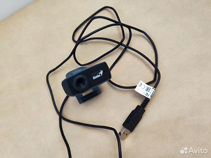 Веб-камера Genius