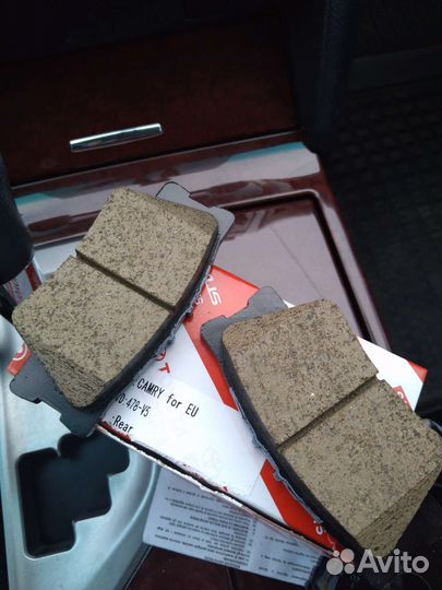 Тормозные колодки задние Тойота 0446642060