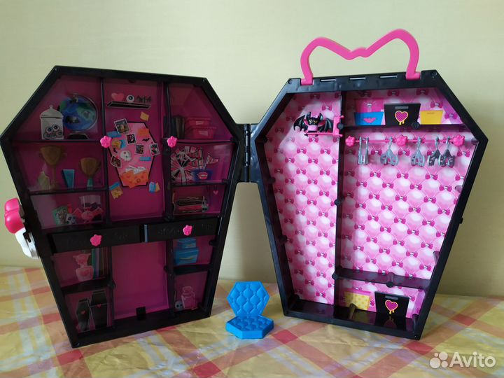 Мебель для кукол Монстер Хай