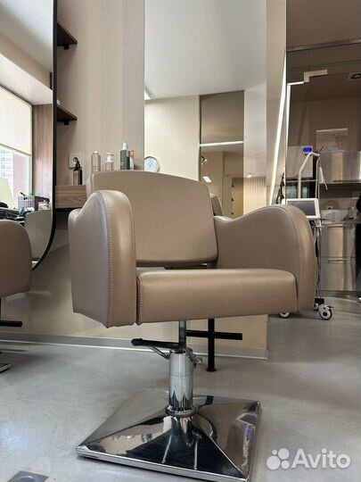 Кресло парикмахерская б/у и мойка