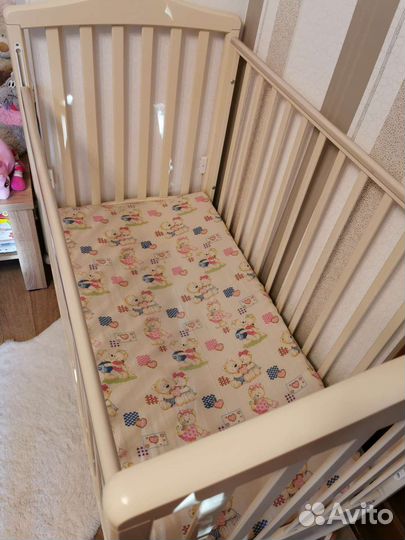 Детская кроватка