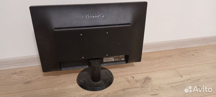 Монитор для компьютера philips