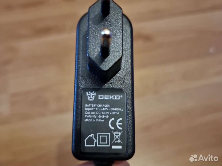 Зарядное устройство 12в