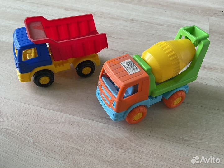 Игрушка грузовик