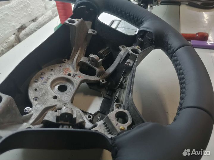 Руль mitsubishi pajero 4