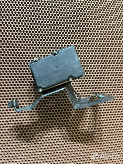 Блок ABS Subaru Forester 2 SG5 EJ205 2006