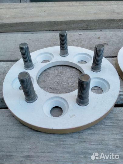 Проставки колесные 5х100