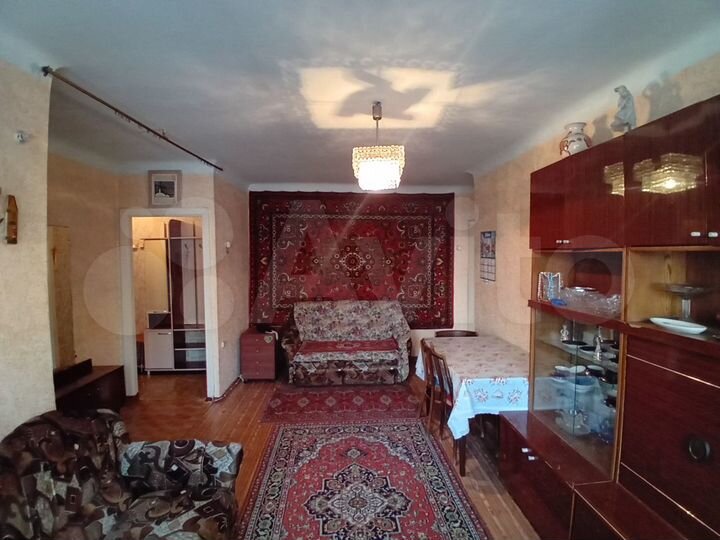 3-к. квартира, 54 м², 2/5 эт.