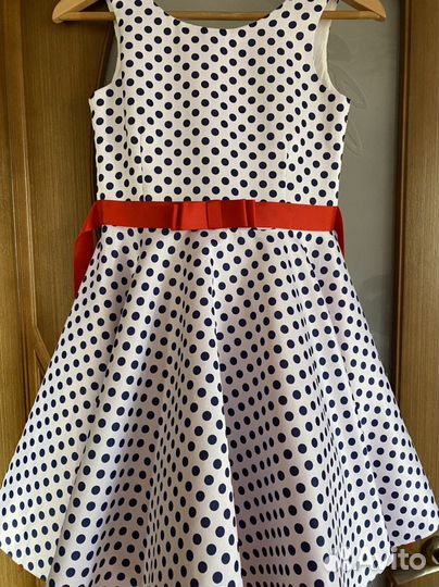 Нарядное платье для девочки