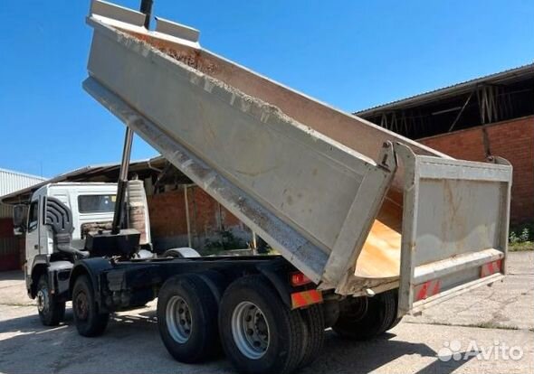 В разборке грузовик Volvo, FM 2005-2008