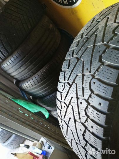 Pirelli Ice Zero 215/60 R17 100T