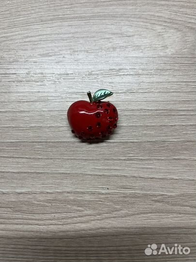 Брошь яблоко