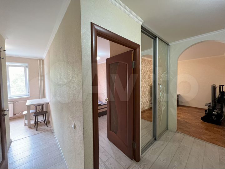 3-к. квартира, 72 м², 2/6 эт.