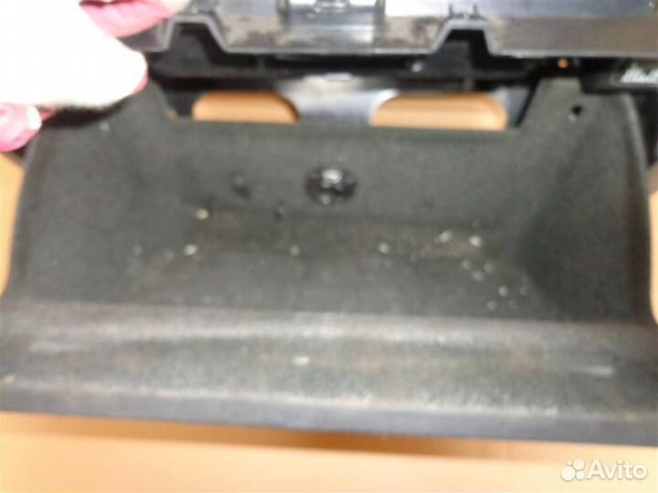 Бардачок VW Passat B6