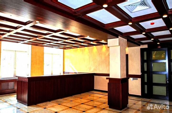 Деревянный потолок из массива дерева