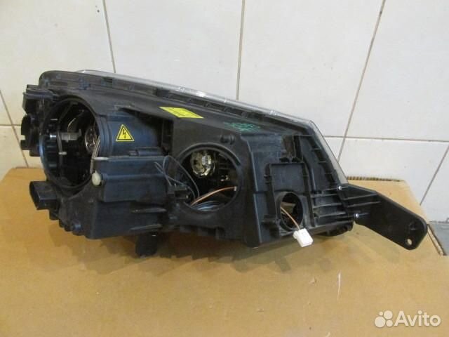 Фара левая Skoda Yeti