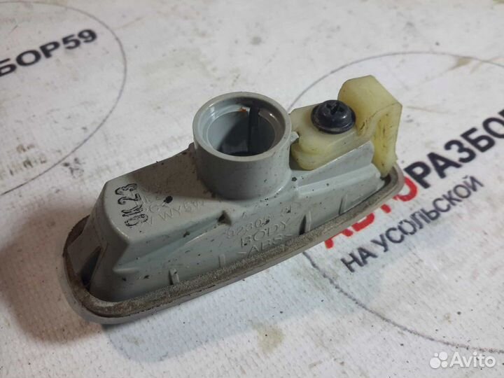 Повторитель в крыло Hyundai Elantra HD