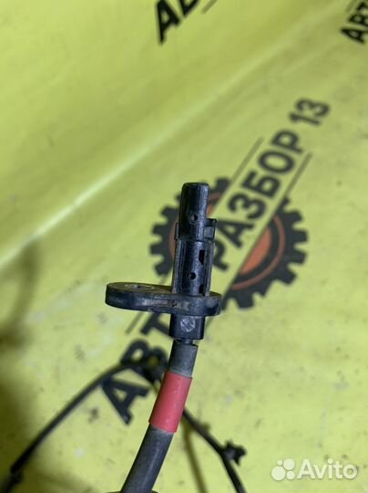 Датчик абс передний правый Киа Рио 4 Солярис 2