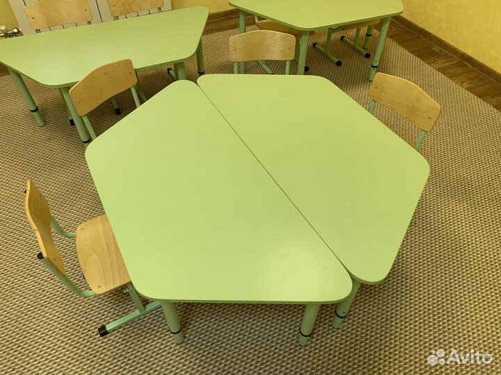 Детский стол и стул