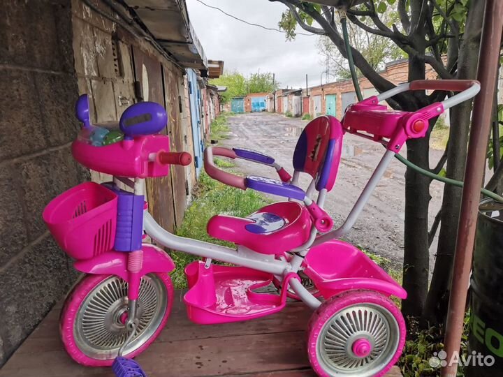 Детский велосипед с ручкой