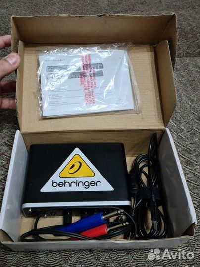 Аудиоинтерфейс Behringer UMC22, звуковая карта