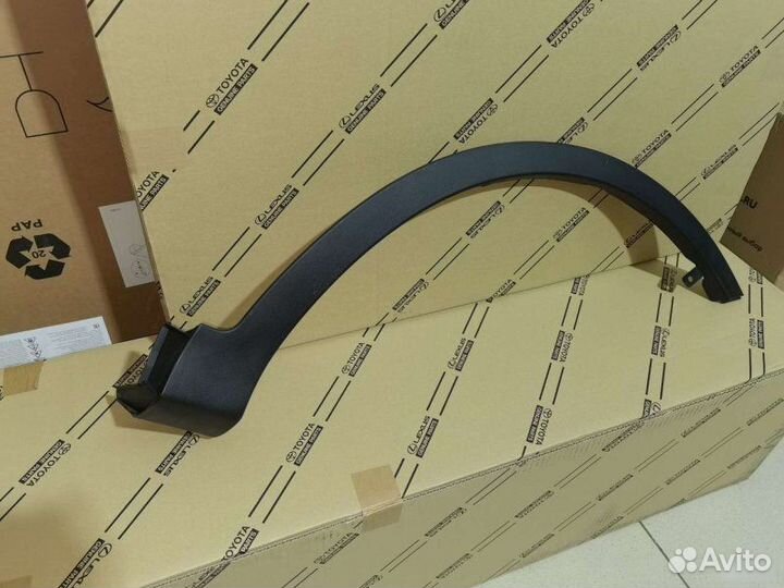 Расширитель крыла передний правый Toyota Rav4