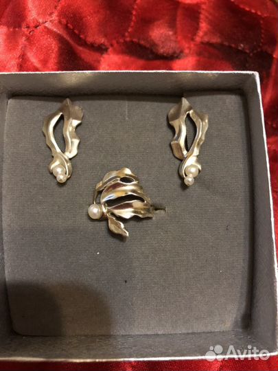 Комплект из серебра