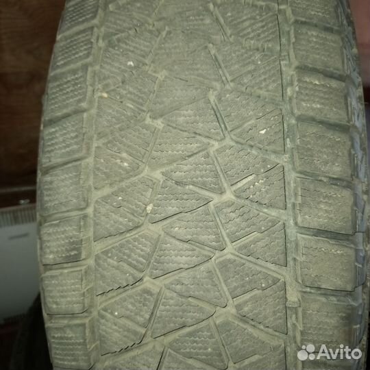 Bridgestone Blizzak DM-V2 245/65 R17 107S