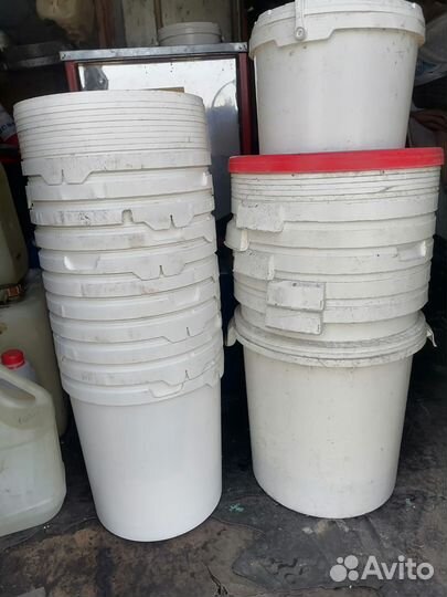 Бу ведра пластиковые