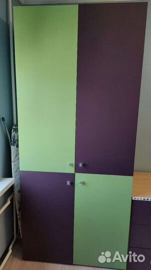 Письменный стол, шкаф, стеллаж