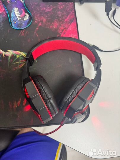 Игровые наушники