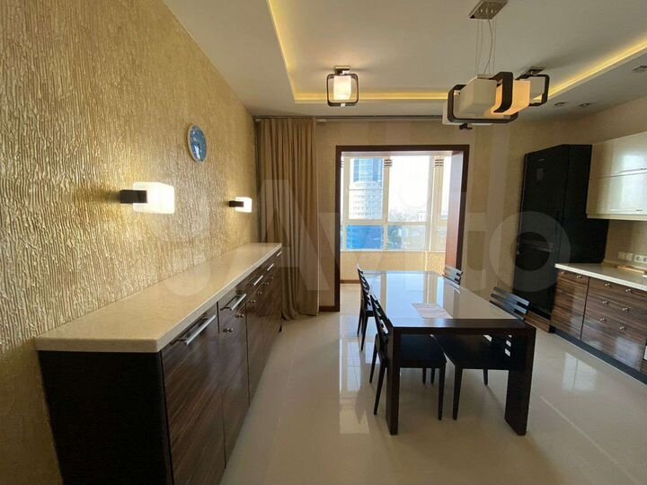 3-к. квартира, 130 м², 12/22 эт.