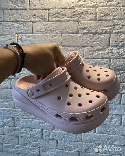 Crocs на поатформе женские