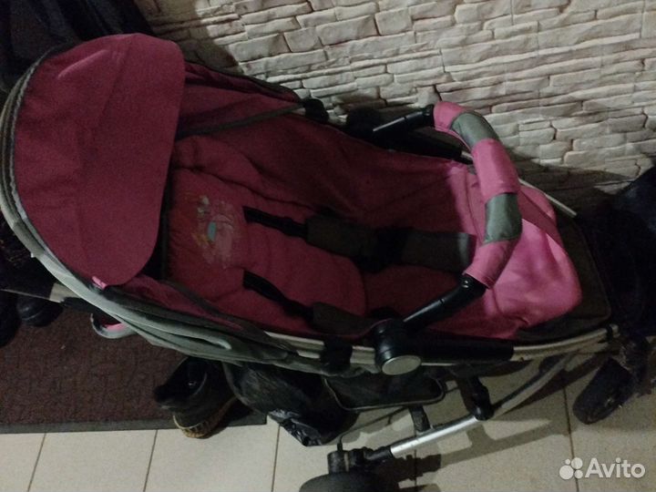 Коляска прогулочная