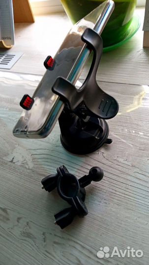 Держатель для мобильного телефона автомобильный