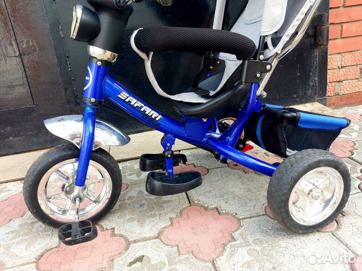 Детский трехколесный велосипед