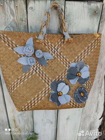 Корзинка из соломки