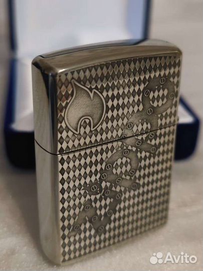 Зажигалка zippo armor sterling гравировка