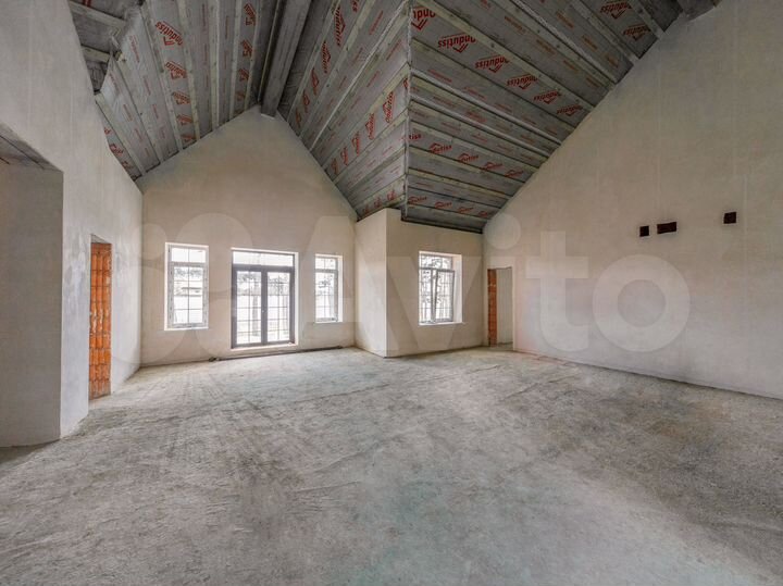 Коттедж 211 м² на участке 12,7 сот.