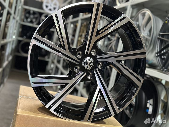 Комплект дисков Volkswagen R19 8j 5*112