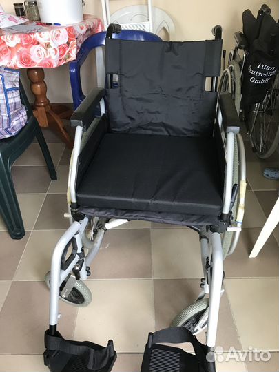 Инвалидное кресло с санитарным стулом бу
