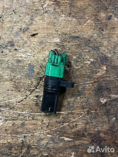 Датчик положения распредвала Nissan Micra