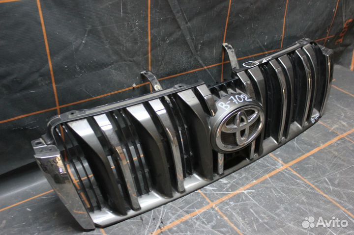 Решетка радиатора-Toyota Land Cruiser Prado 150